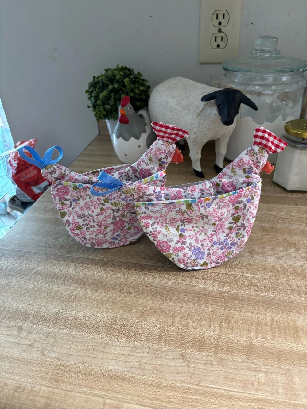 Handmade Floral Chicken hot pots holder, gloves or mittens